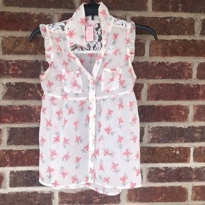 Little Girl’s Candie’s Sheer Button Down Sleeveless Top Size Medium